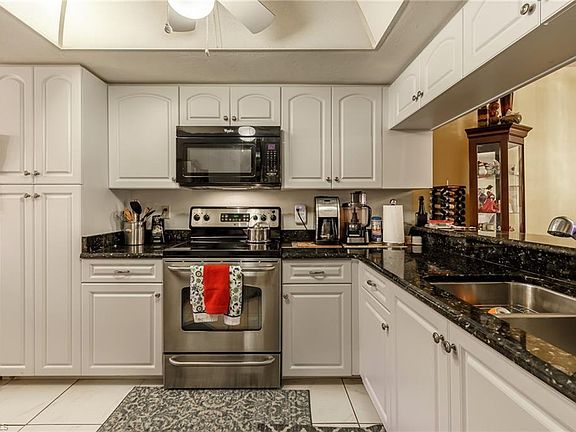 5th image of 13130 Cross Creek Blvd APT 106