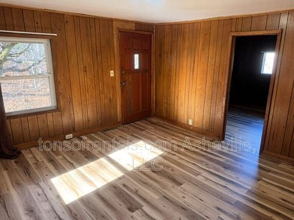 4th image of 418 Old Buckeye Cove Rd
