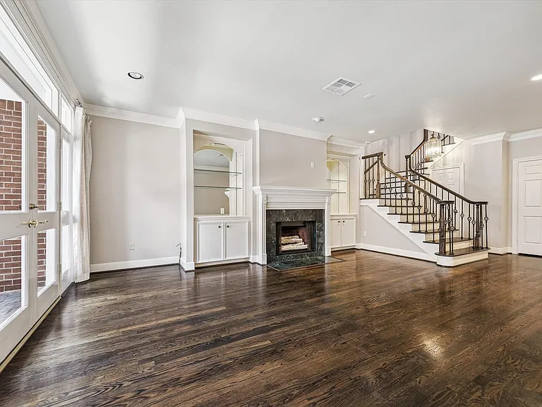 2732 Mid Ln — Photo 7