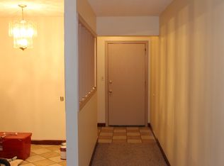 17 Mercury Dr, Londonderry, NH 03053