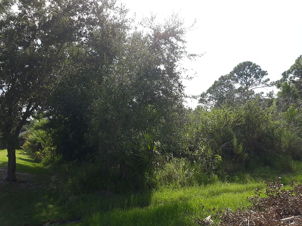 2nd image of 1742 SW Alberca Ln
