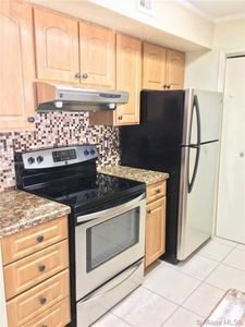 875 Riverside Dr APT 720, Pompano Beach, FL, 33071