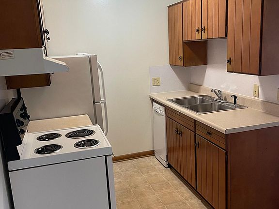 5th image of 818 2nd St #B-2
