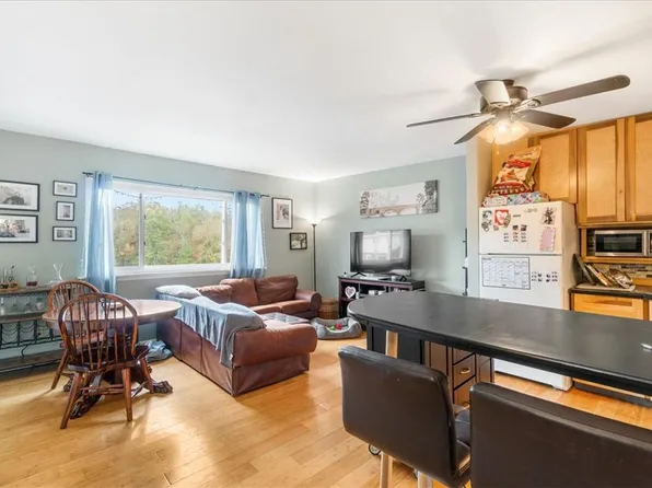 881 Albany Post Road #30, New Paltz, NY 12561