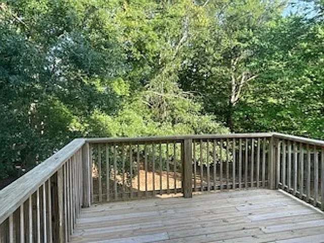 3 bed, 2.5 bath, 3100 sqft, $2,250 — Photo 4