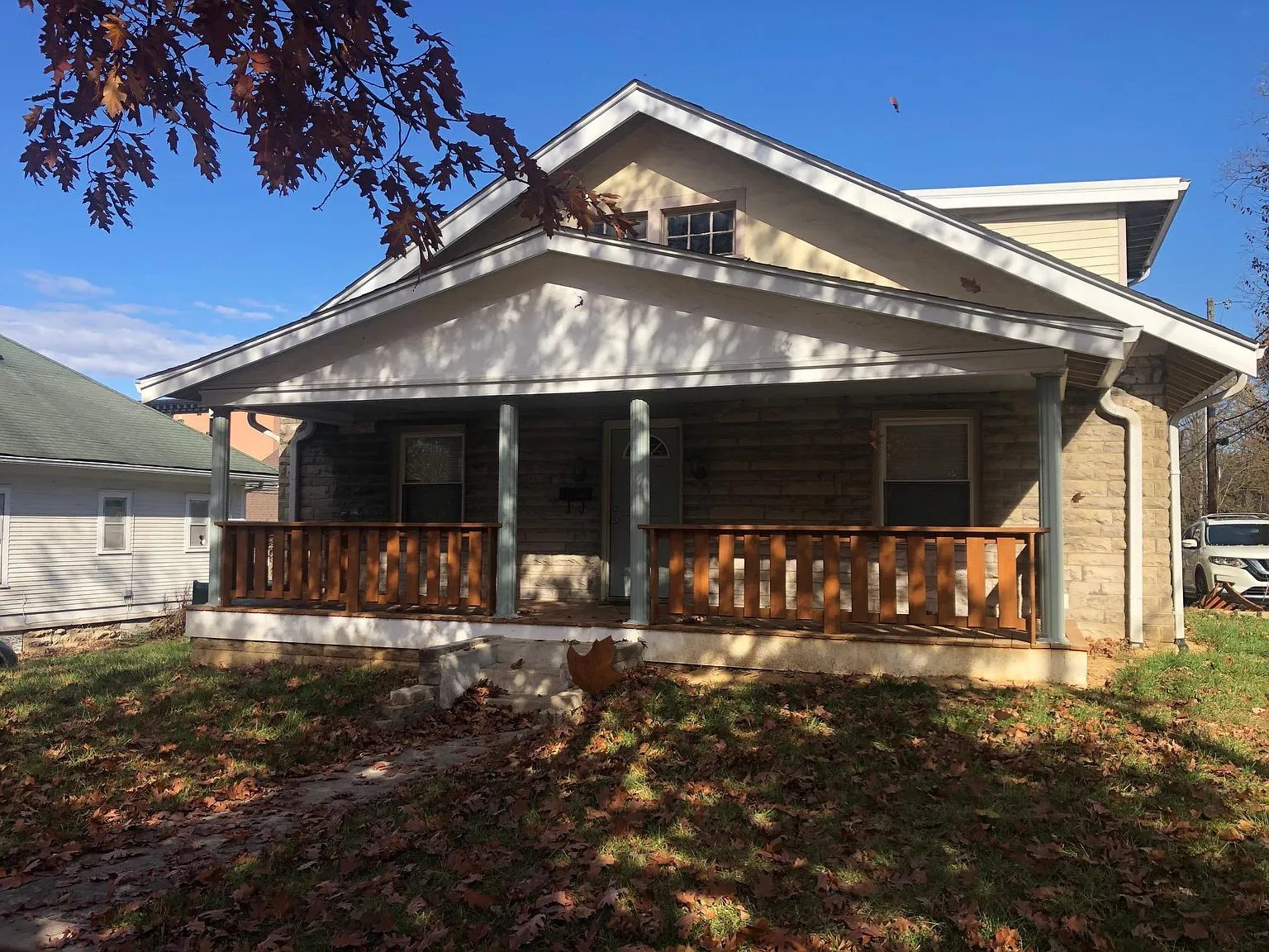 5 bed, 5.5 bath, 3200 sqft, $4,000 — Photo 1