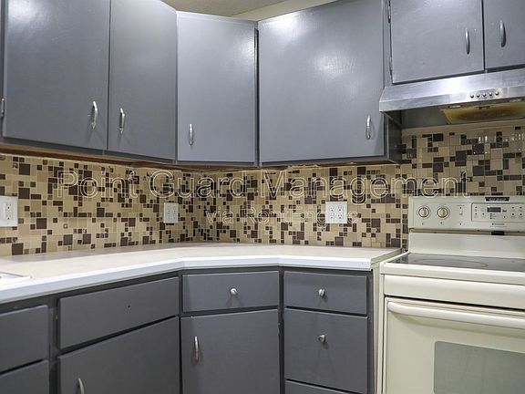 5th image of 3004 Marcy St #1