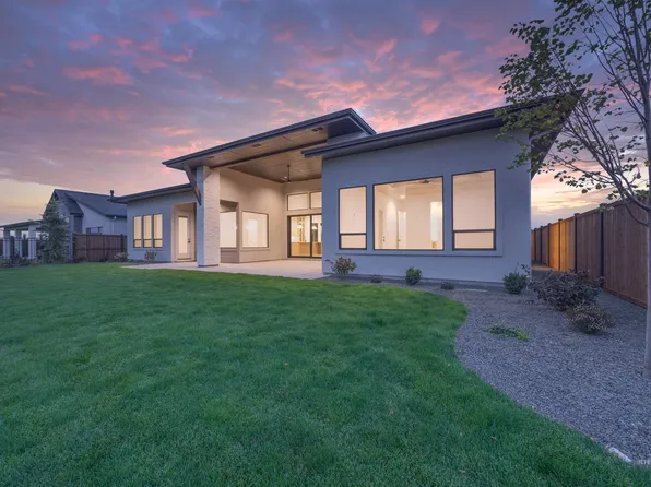 10857 W Cruden Bay Ln, Kuna, ID 83634