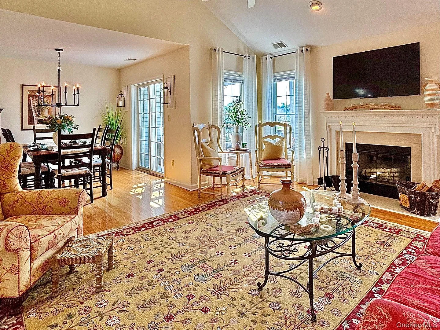 2 bed, 2.0 bath, 1415 sqft, $3,500 — Photo 4