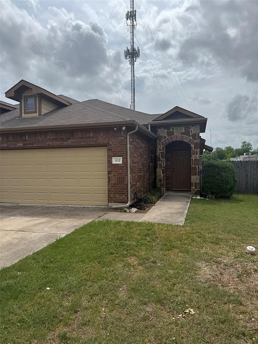 Building Photo - 1112 Brendon Lee Ln