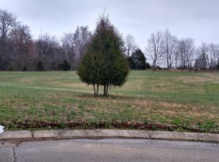 1011 Wood Glen Ct, Greenbrier, TN 37073
