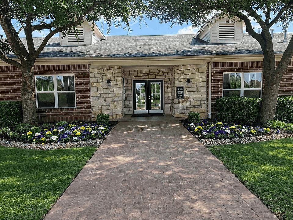 Leasing Office at Southwest Pines Apartments in Tyler, TX | Affordable & Convenient