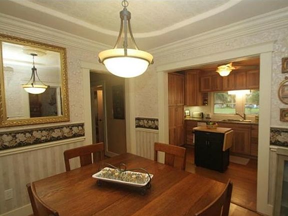 3rd image of 140 E 7th Ave