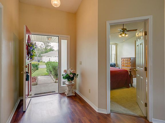 3rd image of 8498 Charlesgate Cir W