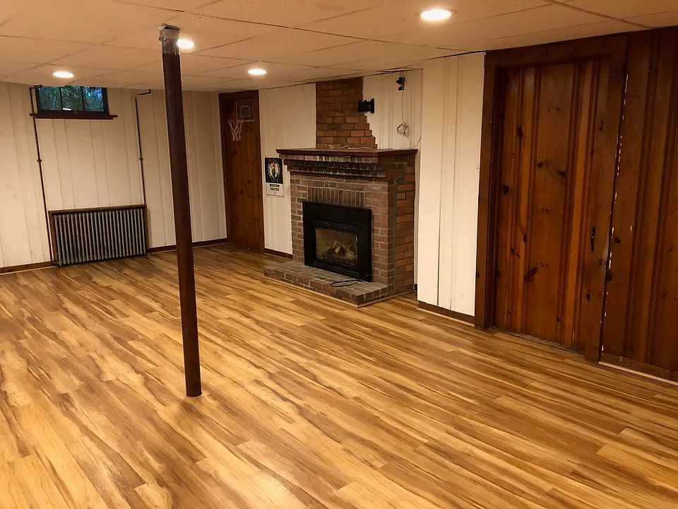 586 Walnut Hill Rd