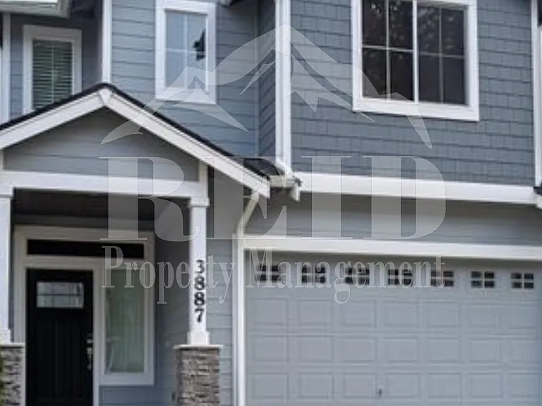 3887 Portside Dr — Photo 1