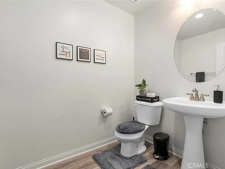 1721 Pantai Ave — Photo 15