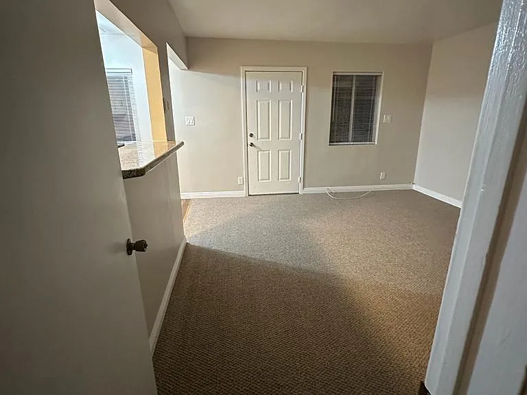 236 E Olive Ave #I — Photo 2
