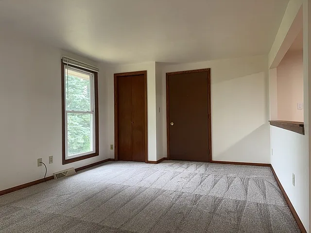 418 Beloit St #15 — Photo 12