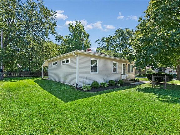 2nd image of 6423 Missouri Ct