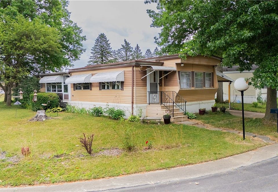 1st image of 93 Harold Dr
