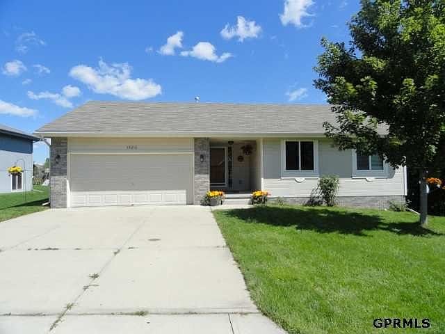 1st image of 19210 Spyglass Ct