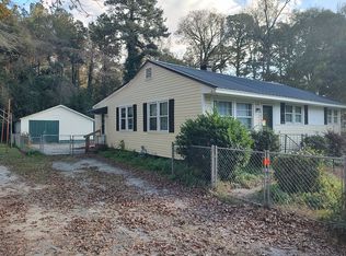 901 Candlewood Dr, Kinston, NC 28501