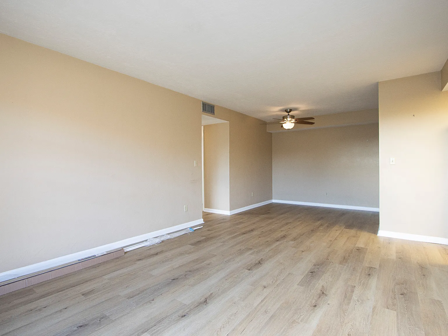 1 bed, 693 sqft, $1,350 — Photo 4