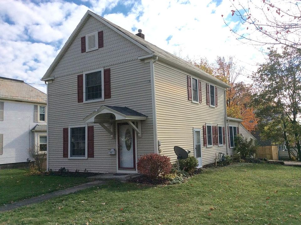 1st image of 402 E Liberty St