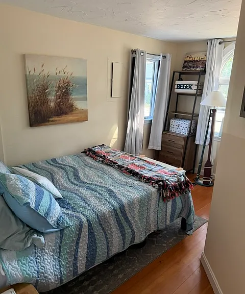 54 Everett St — Photo 7