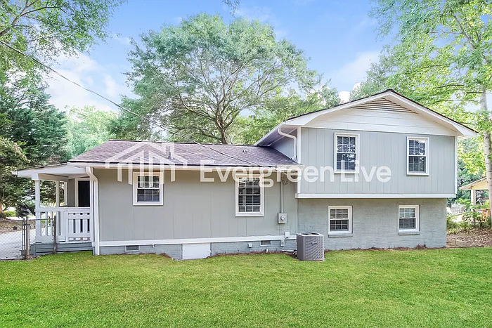 127 Ashdown Dr — Photo 13