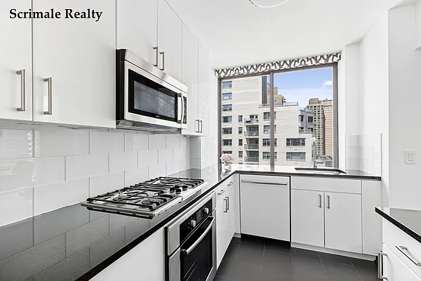 Sold by (Legacy) Shelli Scrimale, LREB | media 17