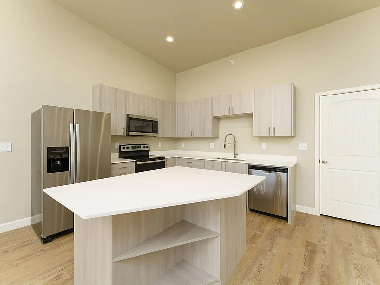 517 E Calle Arizona — Photo 13