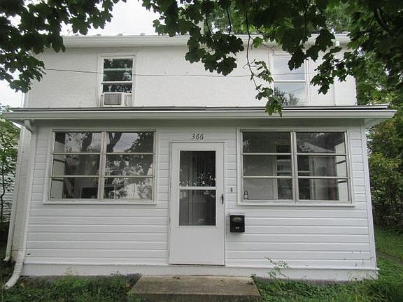 3rd image of 366 W Bruce St
