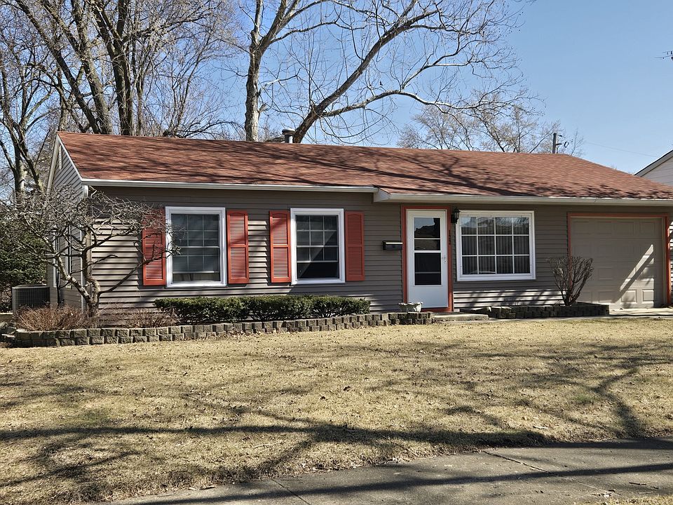 1st image of 122 Fairlane Dr