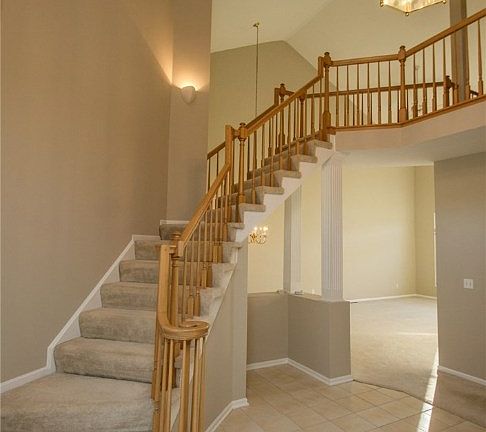 3rd image of 117 Greenward Way N