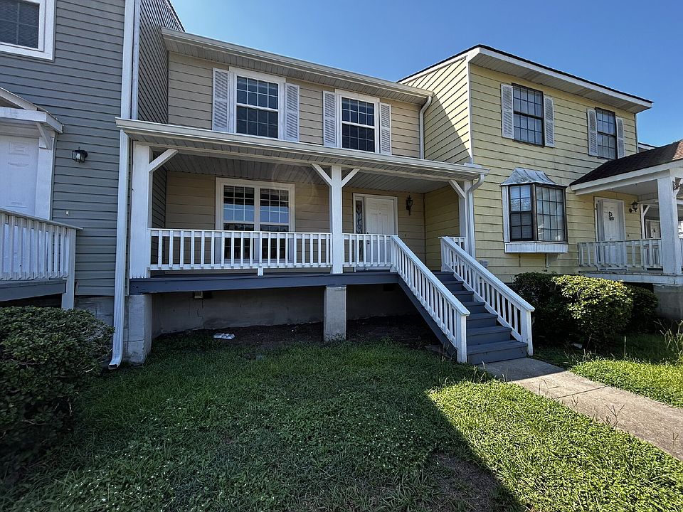 1st image of 912 Pineland Ave APT 42