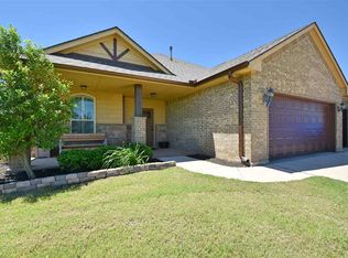 5823 NE Cornwallis Dr, Elgin, OK 73538