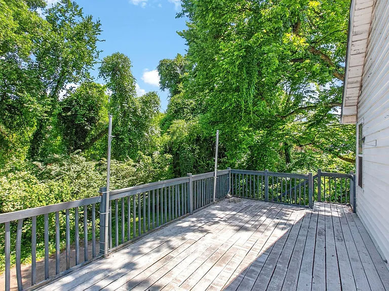 3008 Lakeshore Dr — Photo 41