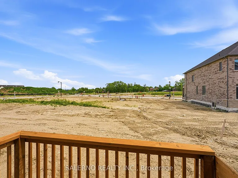 616 Glasgow Rd — Photo 40