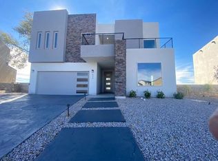 536 Issa Cir, El Paso, TX 79932