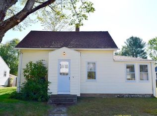9 Lovewell St, Ware, MA 01082