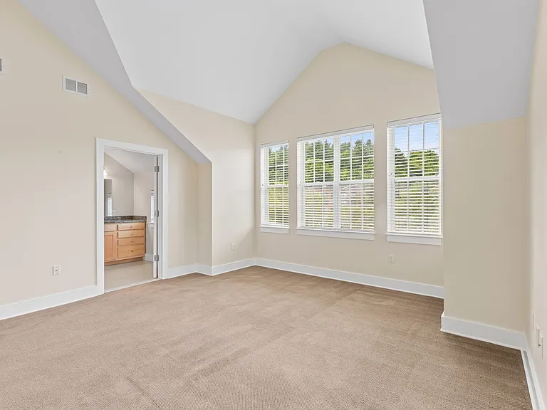2 Powder Mill Sq #1 — Photo 12