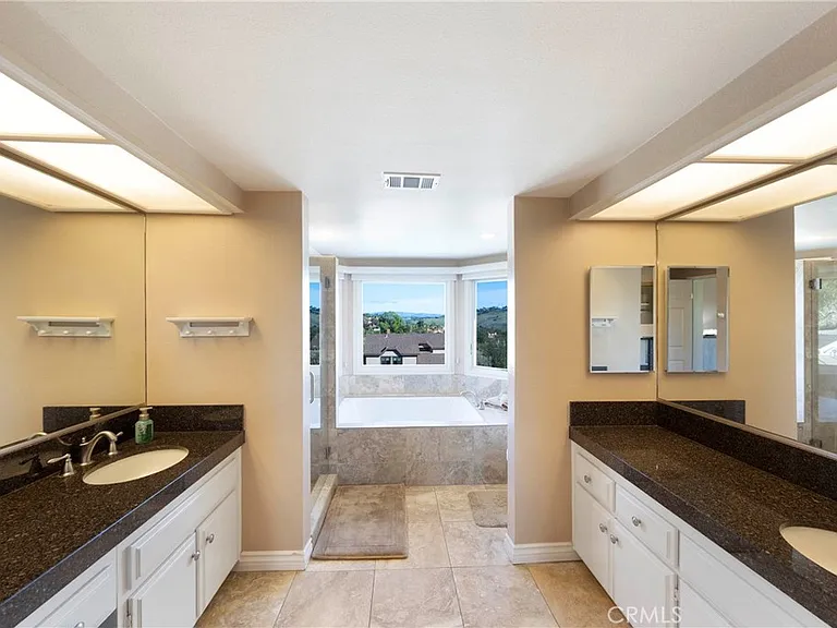 30932 Colonial Pl — Photo 17