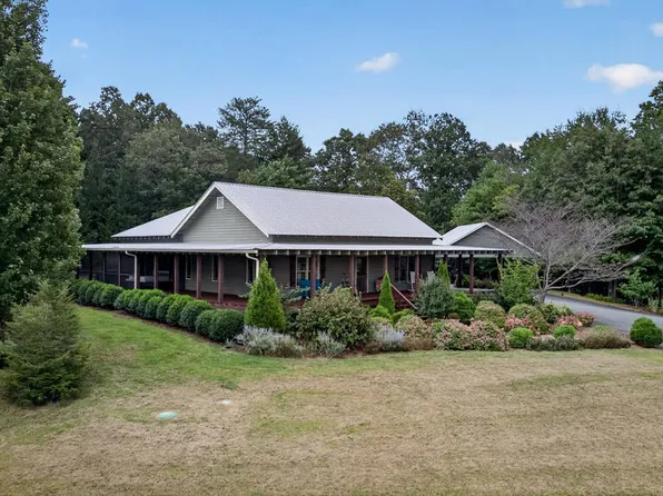 210 W Pierceville Rd, Mc Caysville, GA 30555