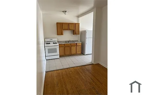 7 S Mayfield Ave #3 Photo 1