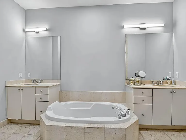801 S Olive Ave #408 — Photo 5