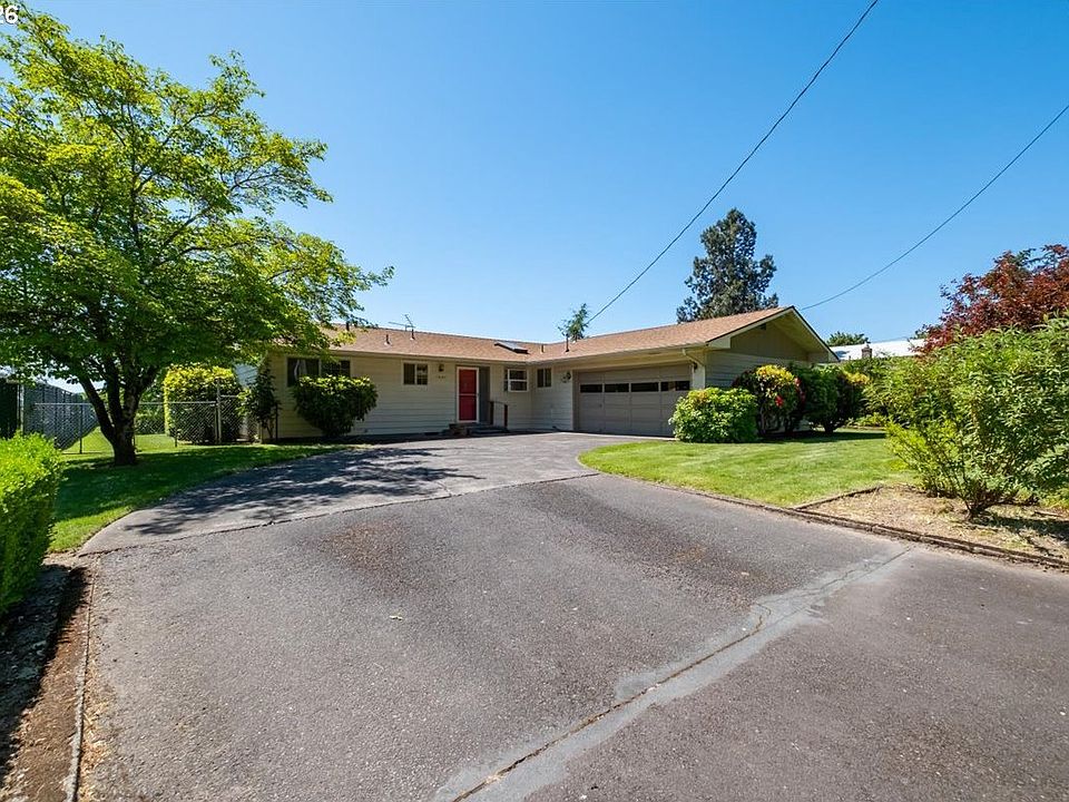 1st image of 1907 SE Miller Ave