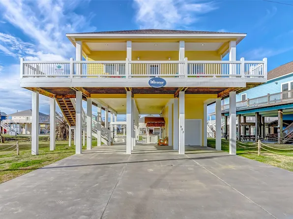 983 S Redfish St, Crystal Beach, TX 77650
