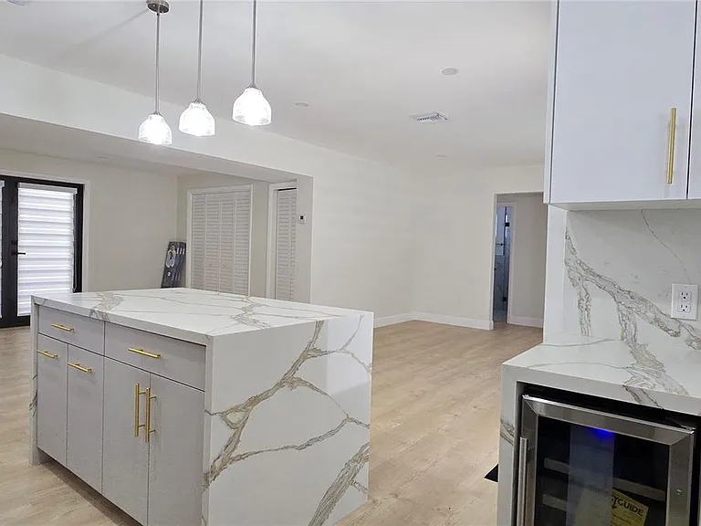2731 SW 29th Ave — Photo 28